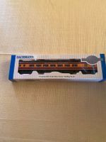 H0 Bachmann 85`Smooth-Side Coach Southern Pacific Daylight.